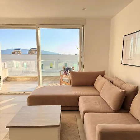 Leo Sea View Apartment Sarande